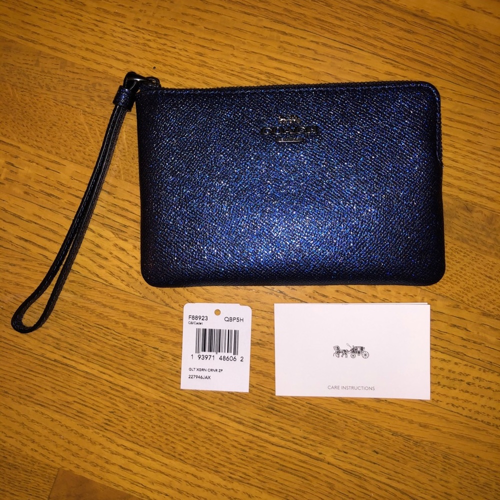 Star Wars X Coach Glitter Corner Zip Wristlet NWT